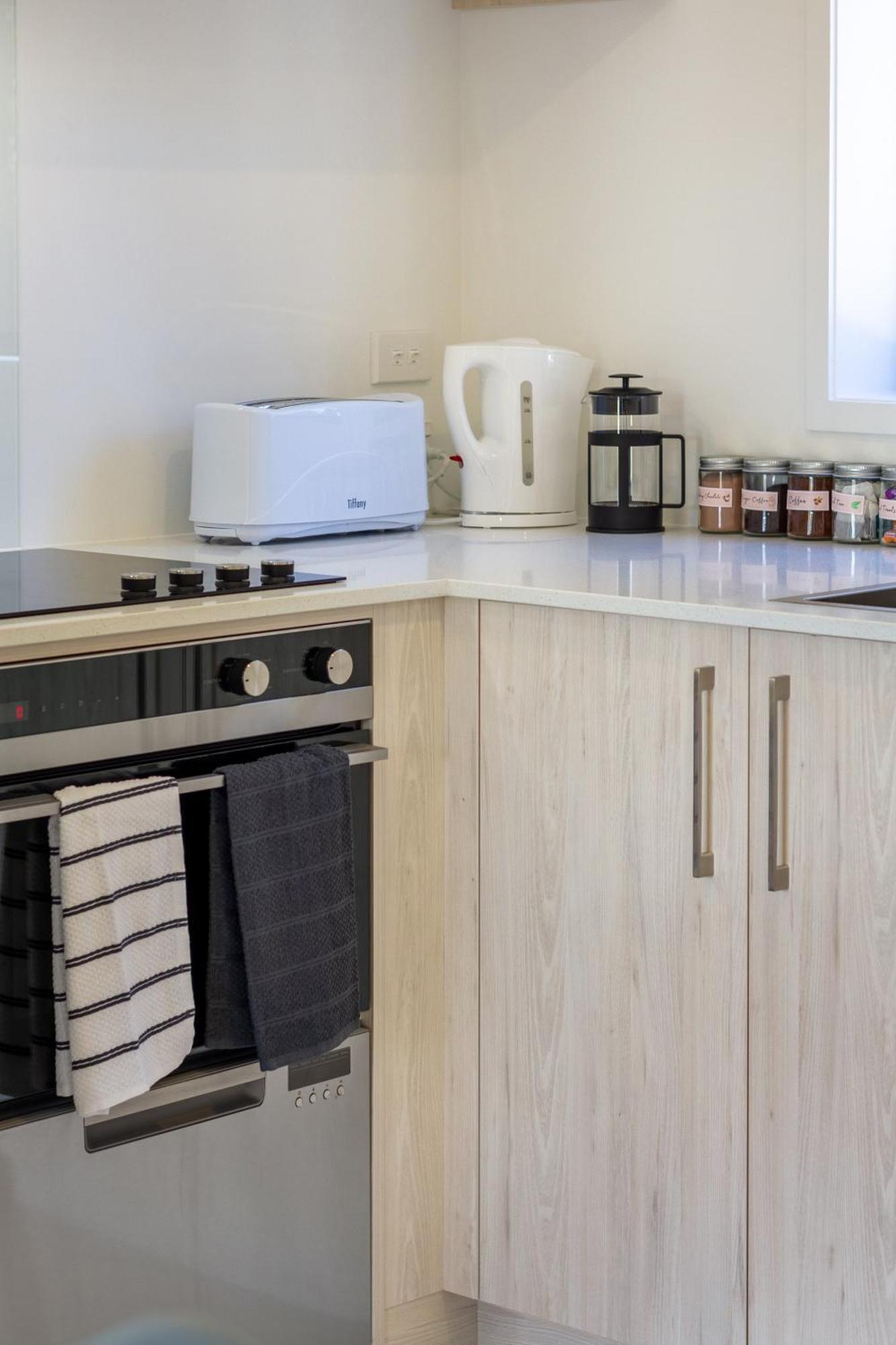 Apartament Conveniently Located 2Br Townhouse In West Akl Auckland Zewnętrze zdjęcie