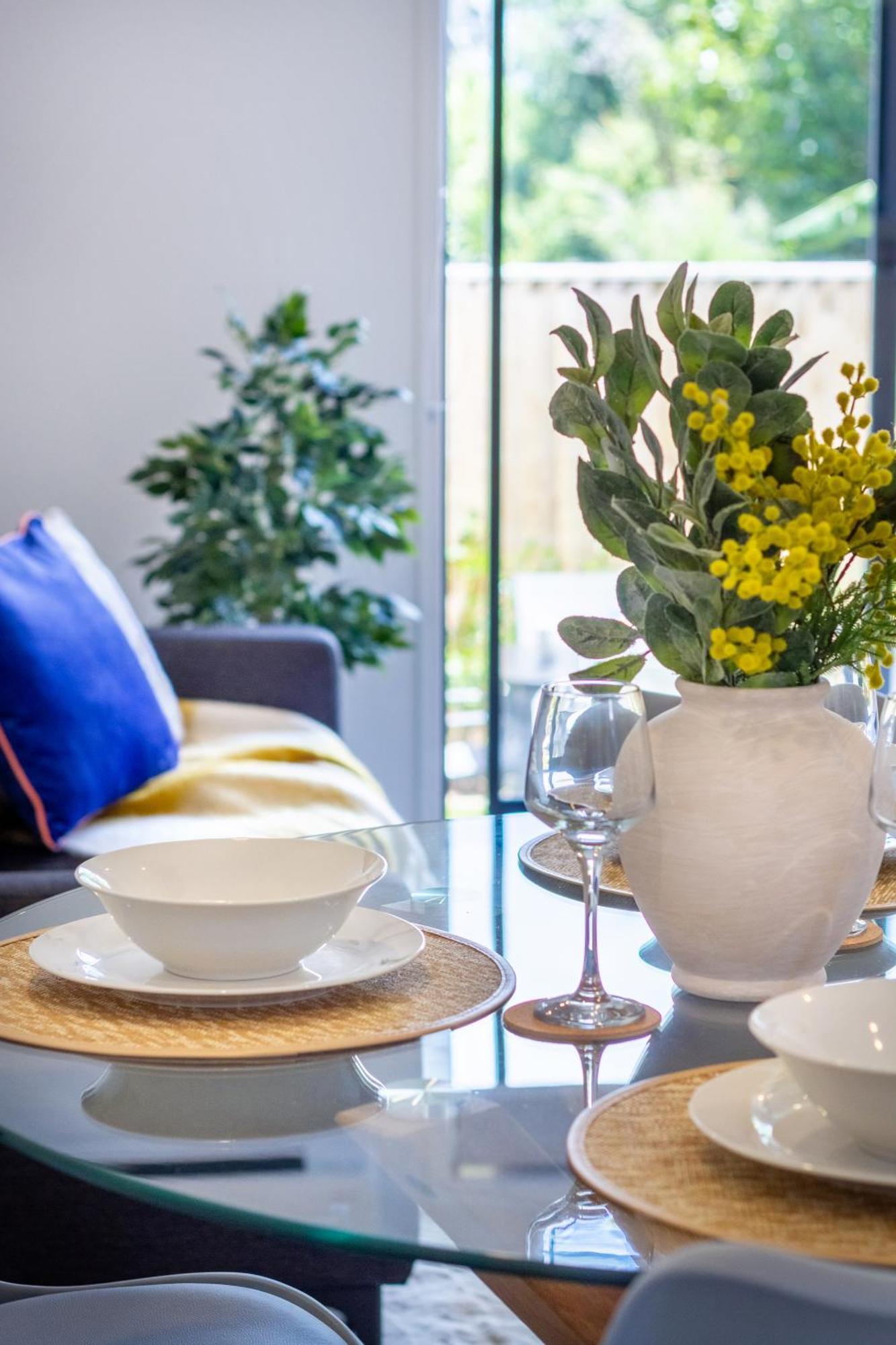 Apartament Conveniently Located 2Br Townhouse In West Akl Auckland Zewnętrze zdjęcie